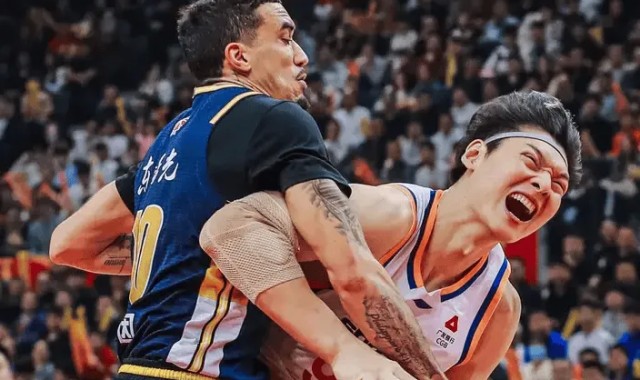 俱乐部杯上海vs广东大名单：洛夫顿、王哲林出战，奎因在列